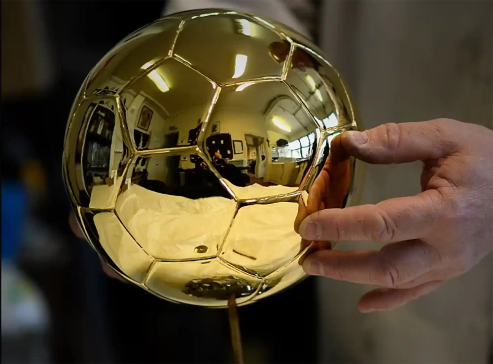 Cine va castiga Balonul de Aur?