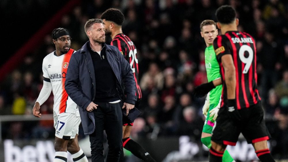 Bournemouth vs Luton a fost intrerupt - vezi motivul!