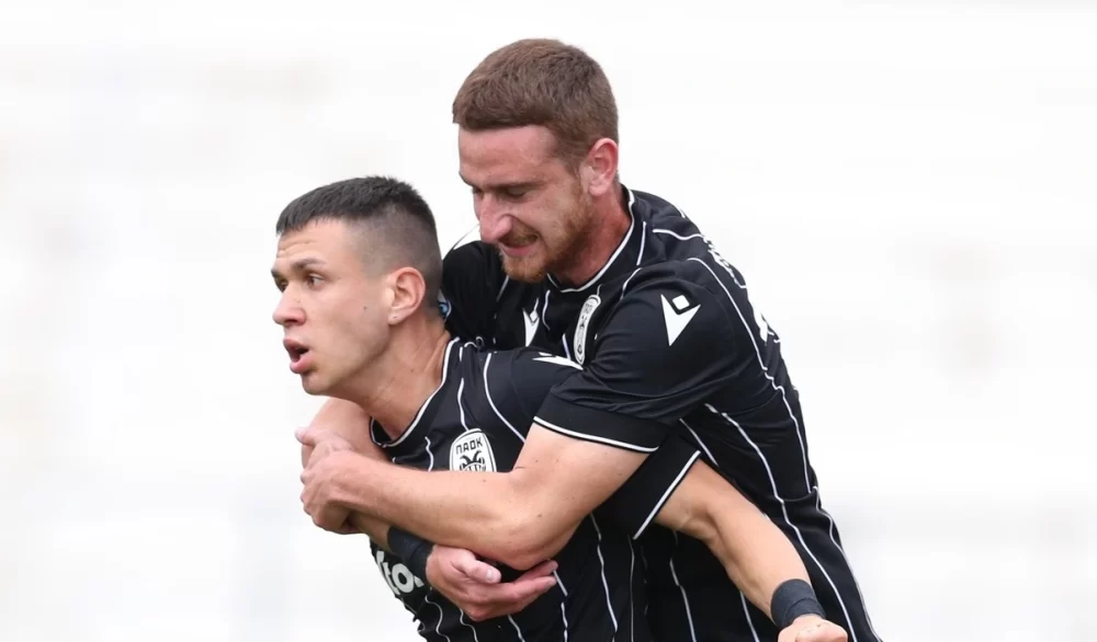 Cota 2 din campionatul Greciei