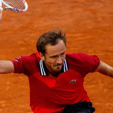 Ponturi Machac vs Medvedev – Roland Garros