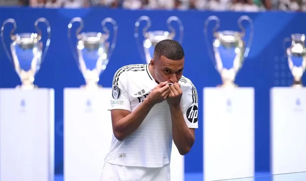Debutul lui Kylian Mbappe la Real Madrid se amână