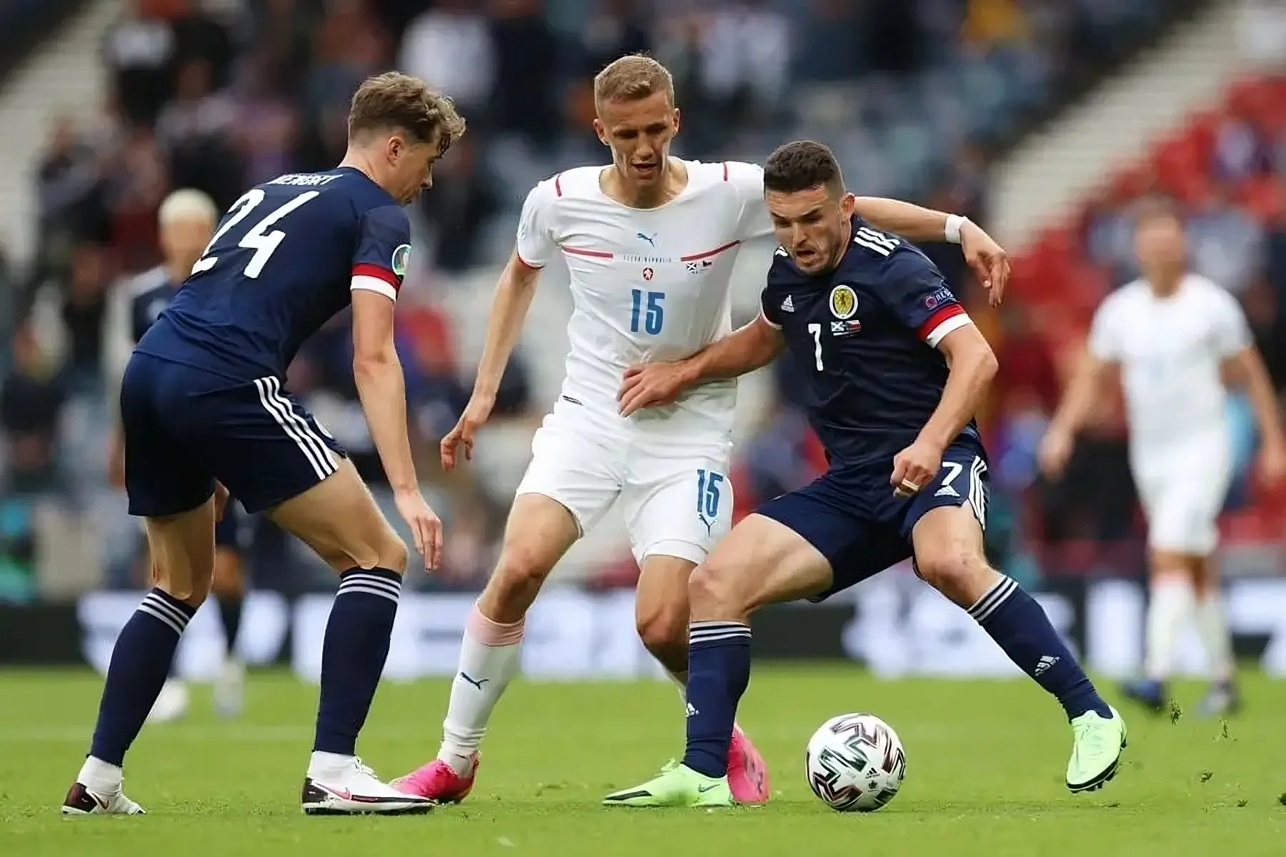 Biletul zilei azi din fotbal la Betano, 19 noiembrie 2024