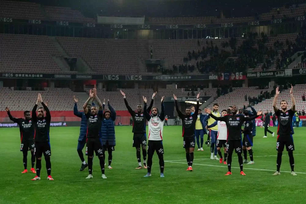 Bilet fotbal de weekend în cotă 10.46 la Superbet, 28-30 martie 2025