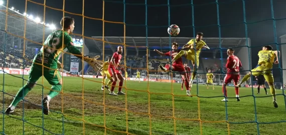 Biletul zilei din fotbal plus tenis de la Superbet, 14.03.2025 – Cota totală de 4.86