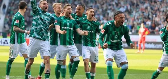 Biletul zilei azi din fotbal în cotă 22 la Betano, 27.04.2025