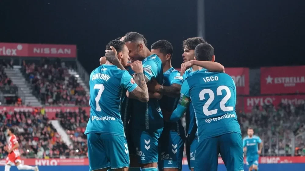 Biletul zilei din fotbal 24.04.2025 - Golurile ne aduc o cotă de 4.50 la Betano