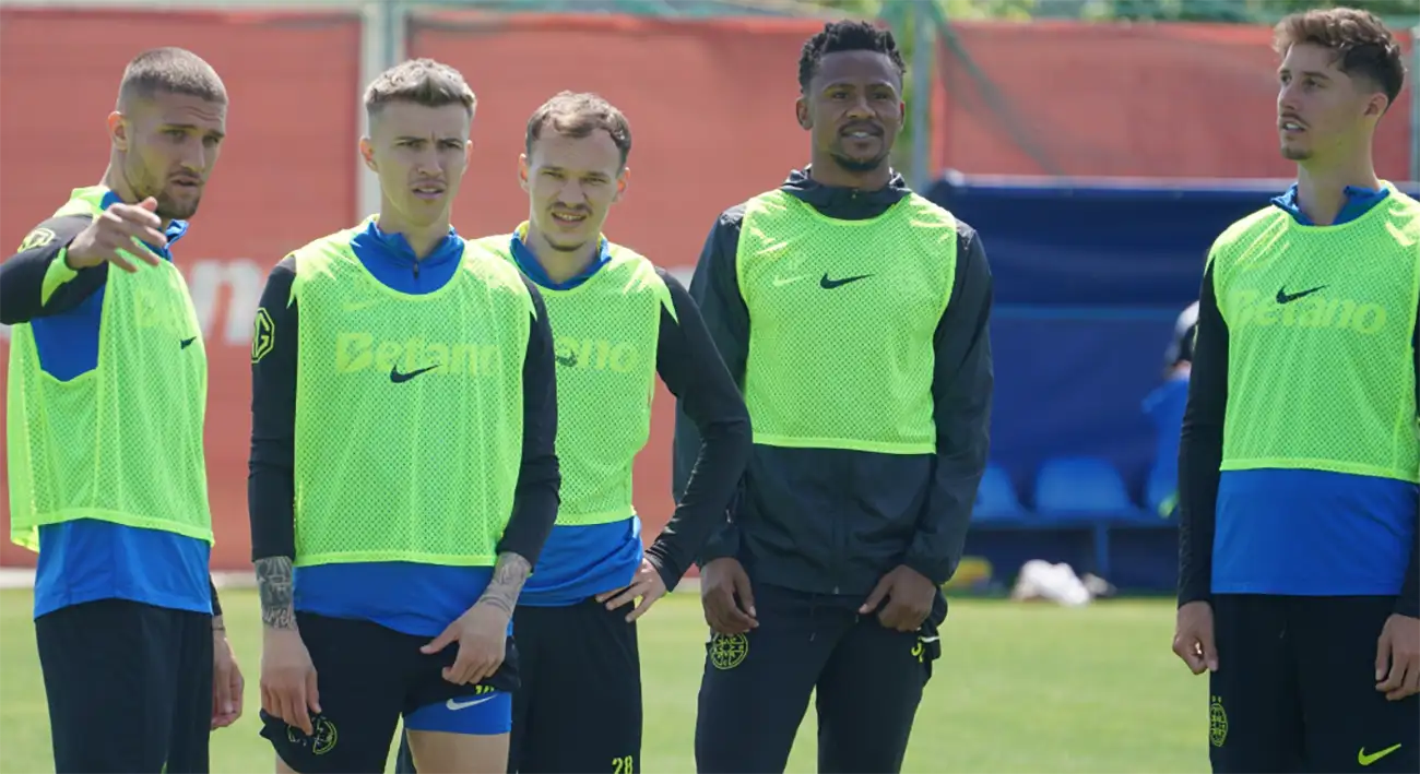 Cine transmite U Cluj - FCSB la TV pe 11.05.2025, duelul din play-off-ul Superligii României?