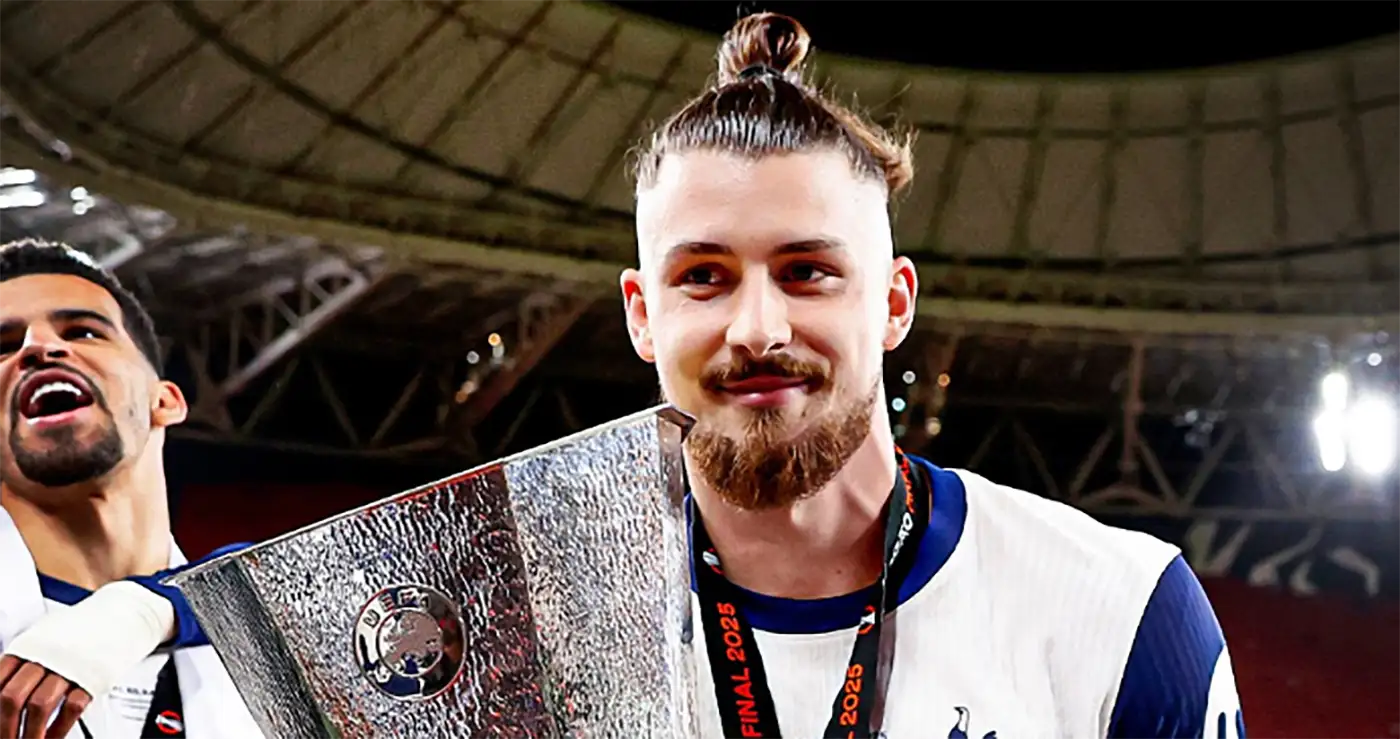 Radu Drăgușin a câștigat Europa League și se pregătește de Champions League