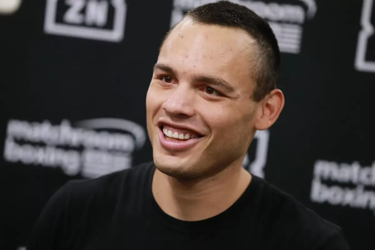 Julio Cesar Chavez Jr. - campion WBC la mijlocie în 2013