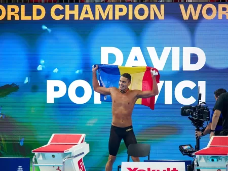 Cine transmite finala lui David Popovici la 100 m liber și ce șanse are să câștige