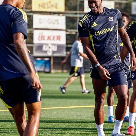 Biletul zilei din fotbal astăzi 20 august 2025 – Jucăm 3 ponturi din play-off-ul UCL