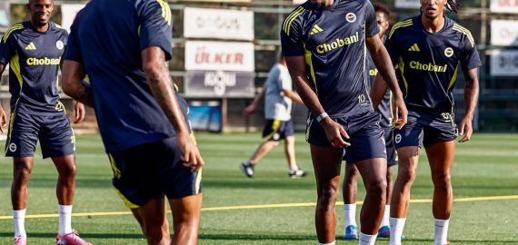 Biletul zilei din fotbal astăzi 20 august 2025 – Jucăm 3 ponturi din play-off-ul UCL