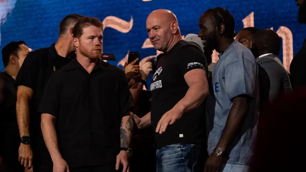 Canelo Alvarez vs Terence Crawford