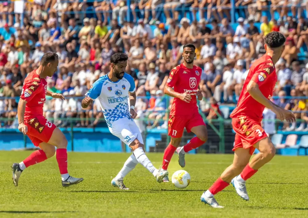 Corvinul Hunedoara vs Chindia Targoviste, 10 august 2025, Ponturi Pariuri Liga 2