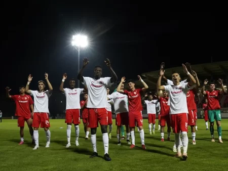 Dinamo o învinge pe FCSB după un meci cu 7 goluri