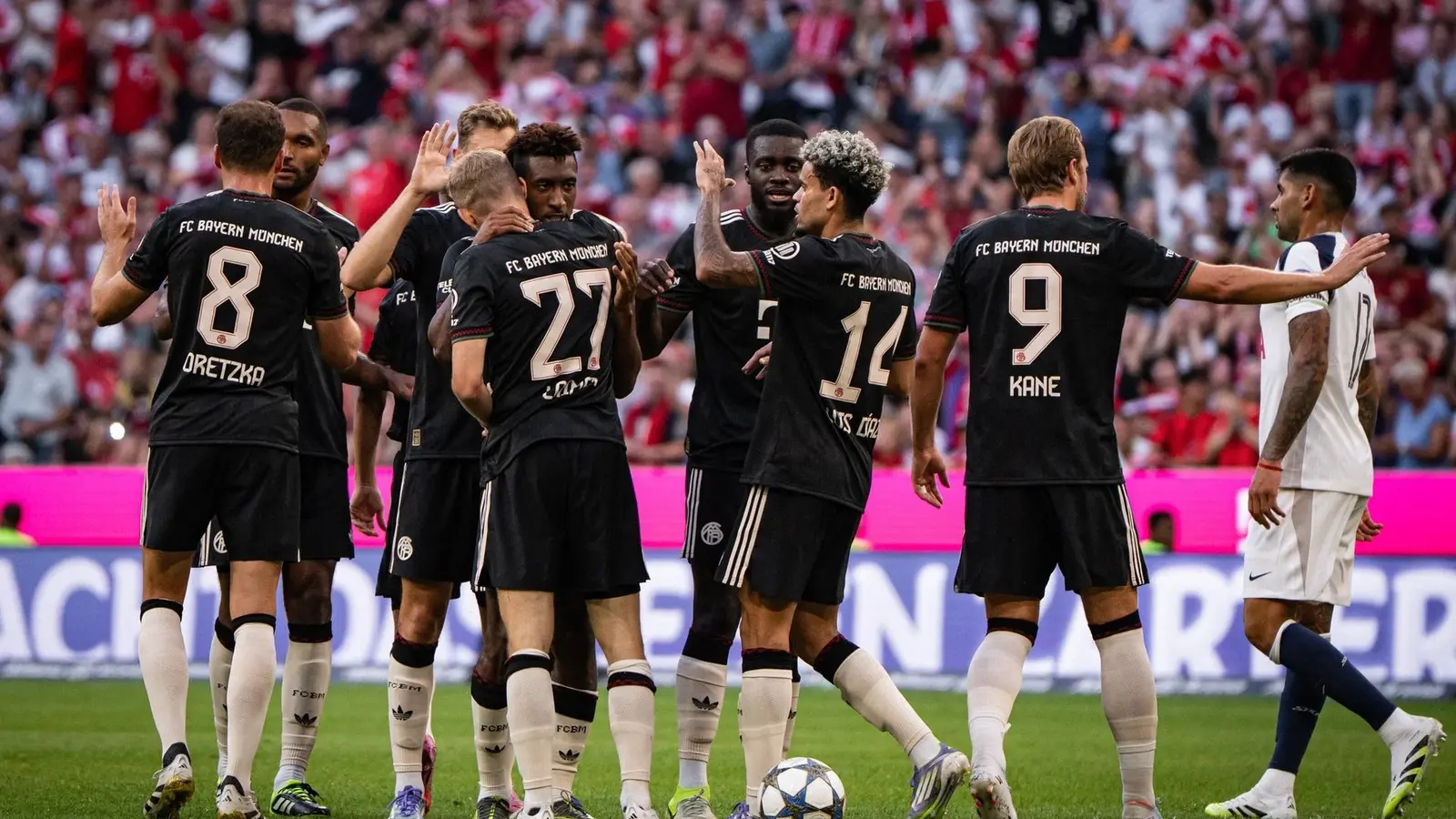 Bilet de weekend din fotbal la Maxbet 16 august 2025 - 7 selecții pentru un câștig de 2600 RON!