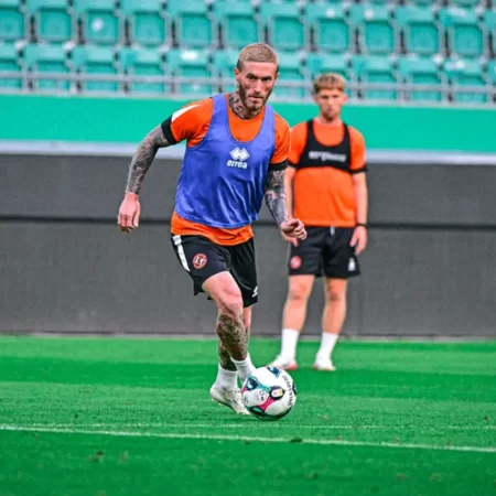 Dundee Utd vs Rapid Viena – 14.08.2025 – Ponturi pariuri Preliminarii Conference League