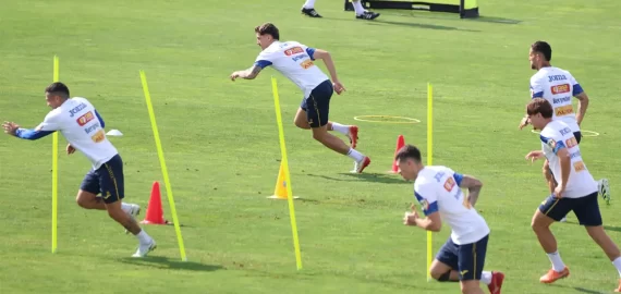 Biletul Zilei Superbet pe Cipru – România – ne triplăm miza cu singurul atacant al lui Mircea Lucescu
