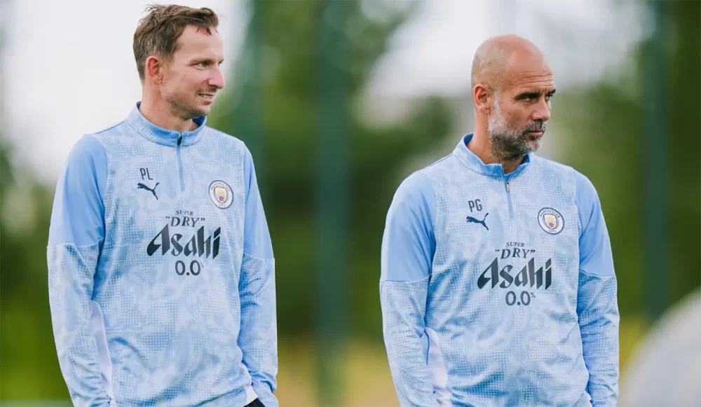 Cine transmite Manchester City - Manchester United la TV pe 14.09? Derby-ul orașului are loc la ora 18:30