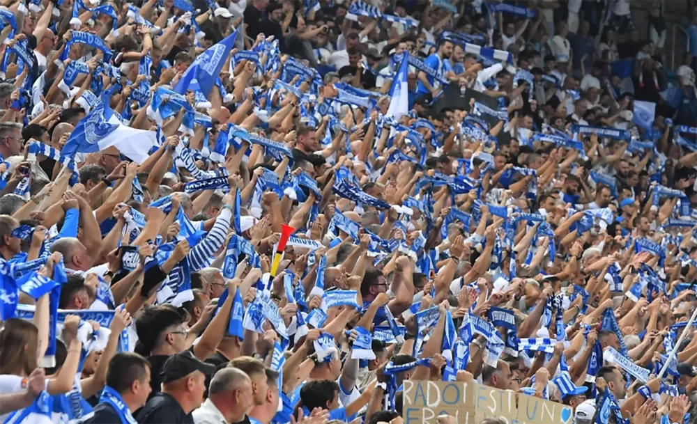 Cine transmite Universitatea Craiova - Dinamo la TV pe 26.09 (ora 21:00), în Superliga României?