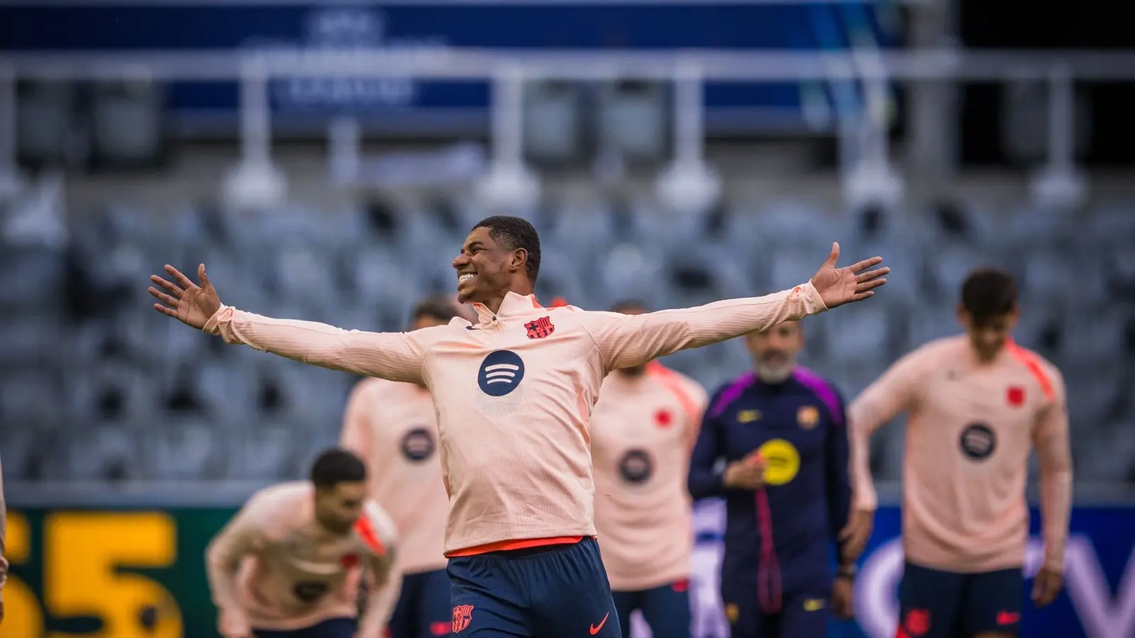 Cote pariuri Barcelona vs PSG în faza ligii Champions League - Cine se impune în capul de afiș al rundei a doua?