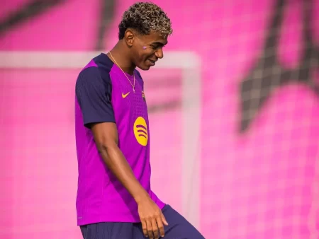 Cine transmite Barcelona vs Olympiakos la TV, de la 19:45, în runda a treia de Champions League?