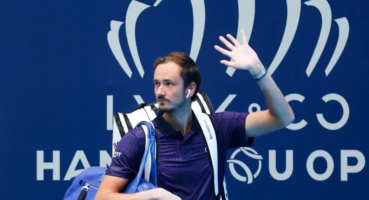 Daniil Medvedev vs Alex De Minaur - Ponturi Pariuri Sferturi ATP Shanghai 10 octombrie 2025