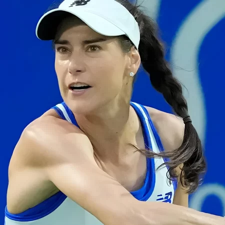 Leylah Fernandez vs Sorana Cîrstea – Ponturi Pariuri Semifinale WTA Osaka 18 octombrie 2025