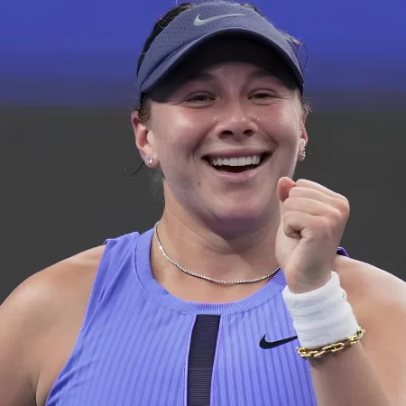 Linda Noskova vs Amanda Anisimova – Ponturi Pariuri Tenis WTA Finala Beijing 5 octombrie 2025