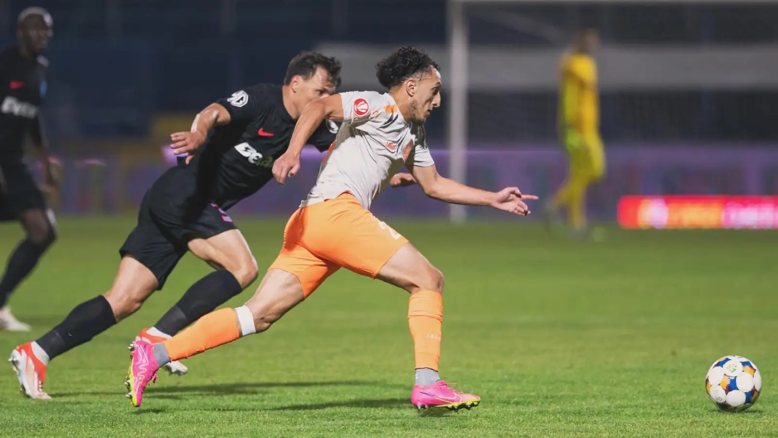 Metaloglobus - FCSB Surpriza campionatului
