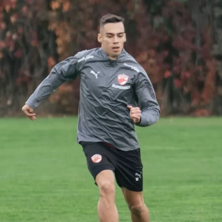 Pariuri speciale pentru derby-ul Dinamo vs Rapid 19 octombrie 2025