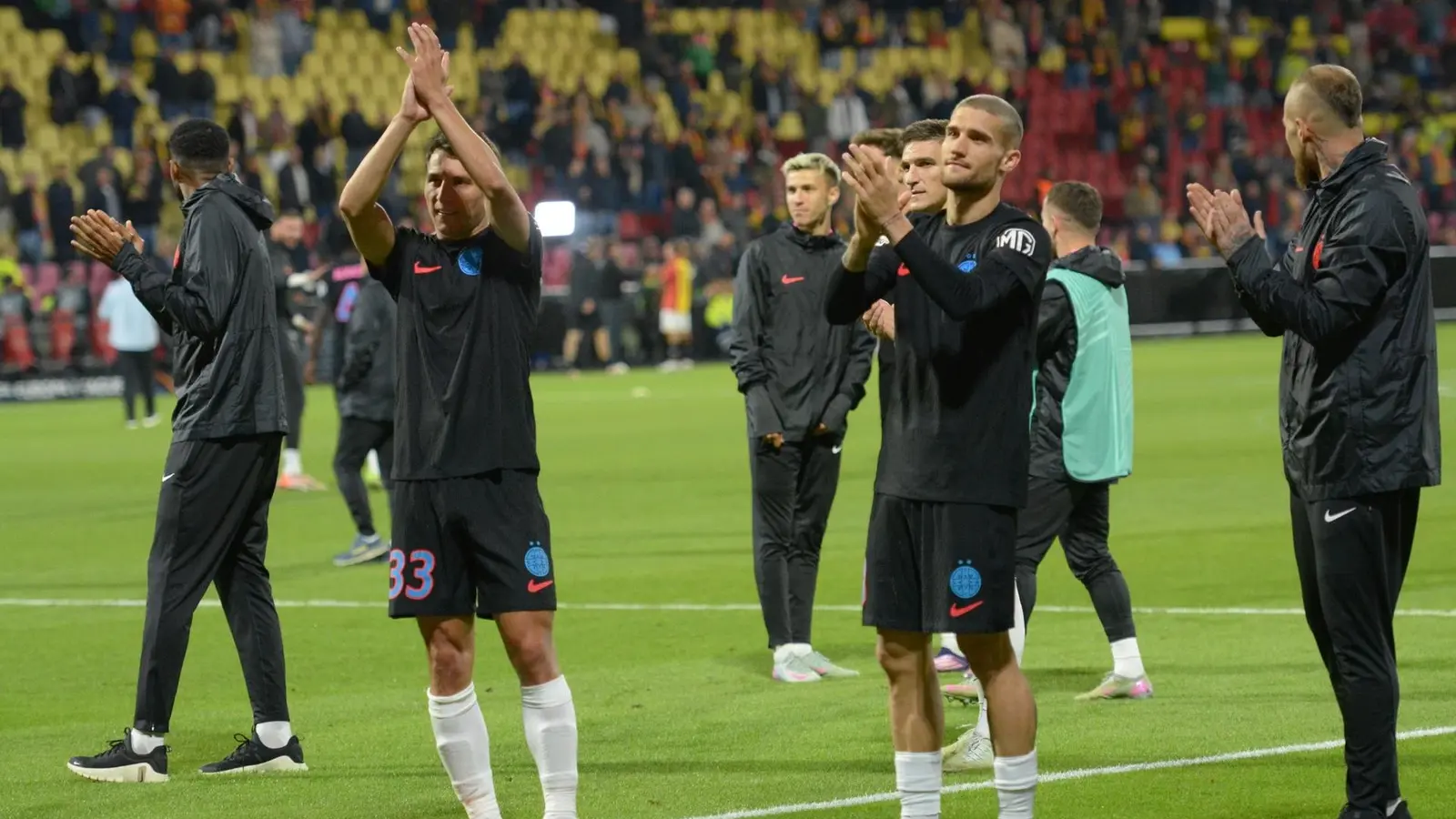 Biletul zilei azi din fotbal 18 octombrie 2025 - 3 marcatori în prim-plan pentru o cotă de 10!
