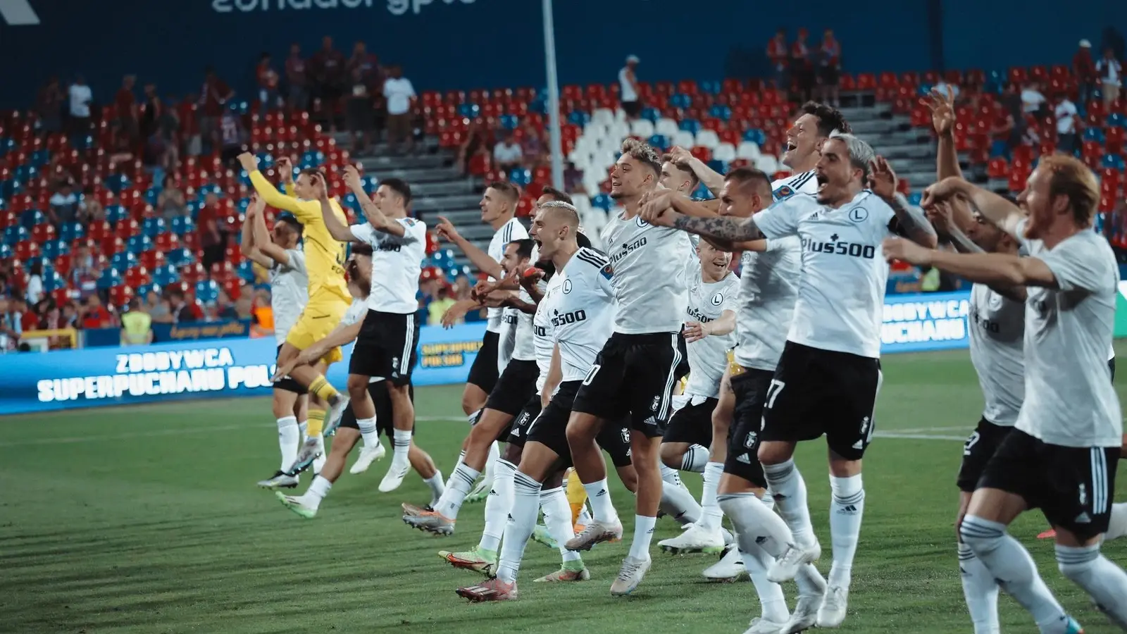 Biletul zilei din fotbal la Unibet 2 octombrie 2025 - Cornerele și cartonașele în prim-plan!