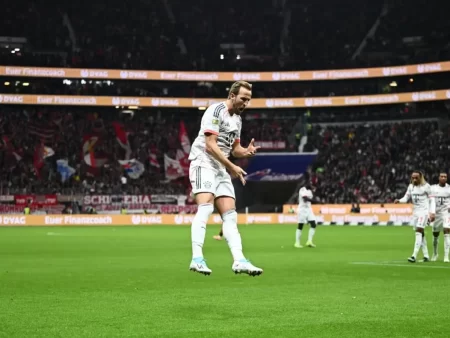 Cine transmite Bayern – Dortmund la TV, pe 18.10.2025, derby programat la ora 19:30?