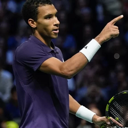 Ben Shelton vs Felix Auger-Aliassime – Ponturi Pariuri Turneul Campionilor 12 noiembrie 2025 