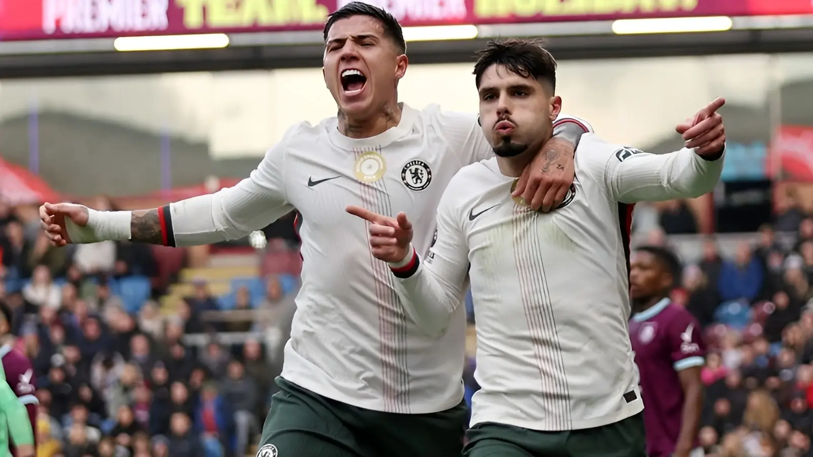 Cine transmite Chelsea vs Barcelona