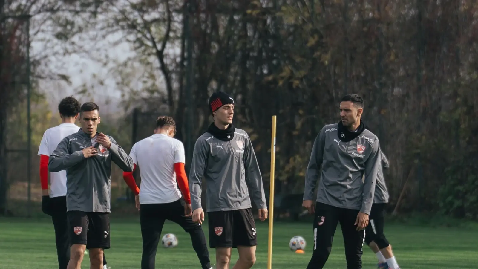 Bilet săptămânal din fotbal 24 noiembrie 2025 - Înfruntările europene în prim-plan pentru o cotă de 31