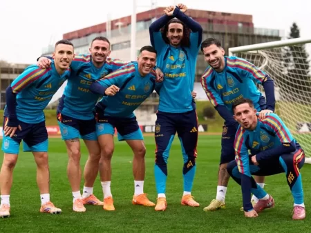 Biletul zilei din fotbal 15 noiembrie 2025 – Atacăm o cotă de 12 prin intermediul a 3 marcatori