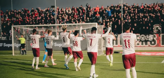 Biletul zilei din fotbal la Betano 03.11.2025 – Primele două clasate din Superligaen ne promit spectacol!