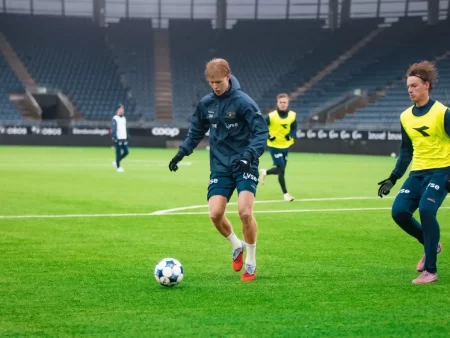 Biletul zilei din Superpariuri 30 noiembrie 2025 – Duelurile tari în prim-plan pentru o cotă de 14