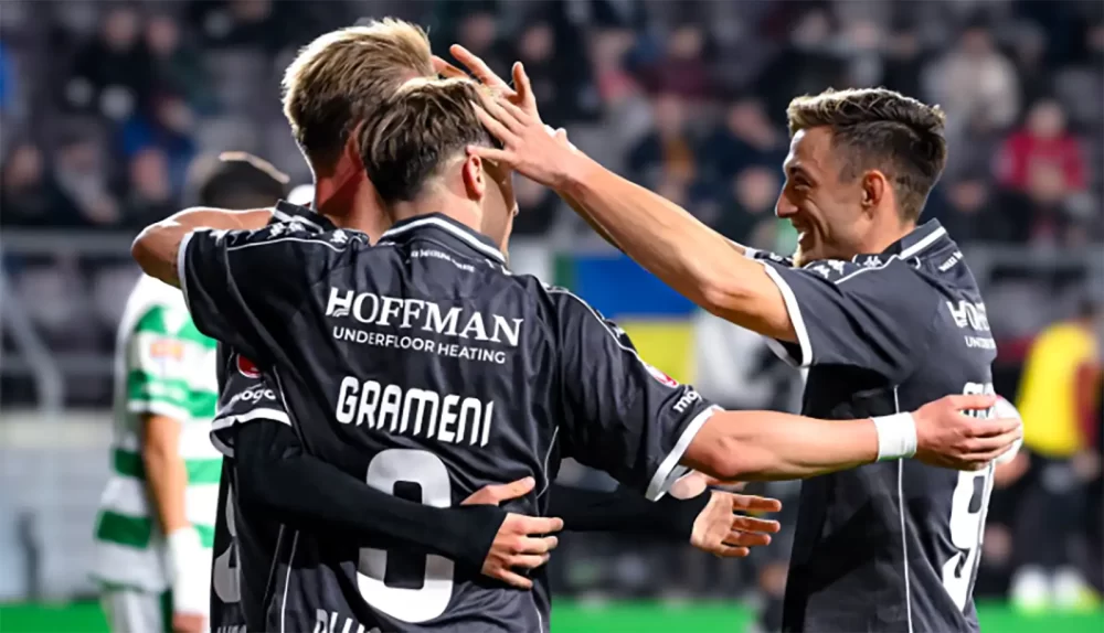 Cine transmite Universitatea Craiova - Rapid la TV pe 02.11, meciul din Superliga de la ora 20:30?