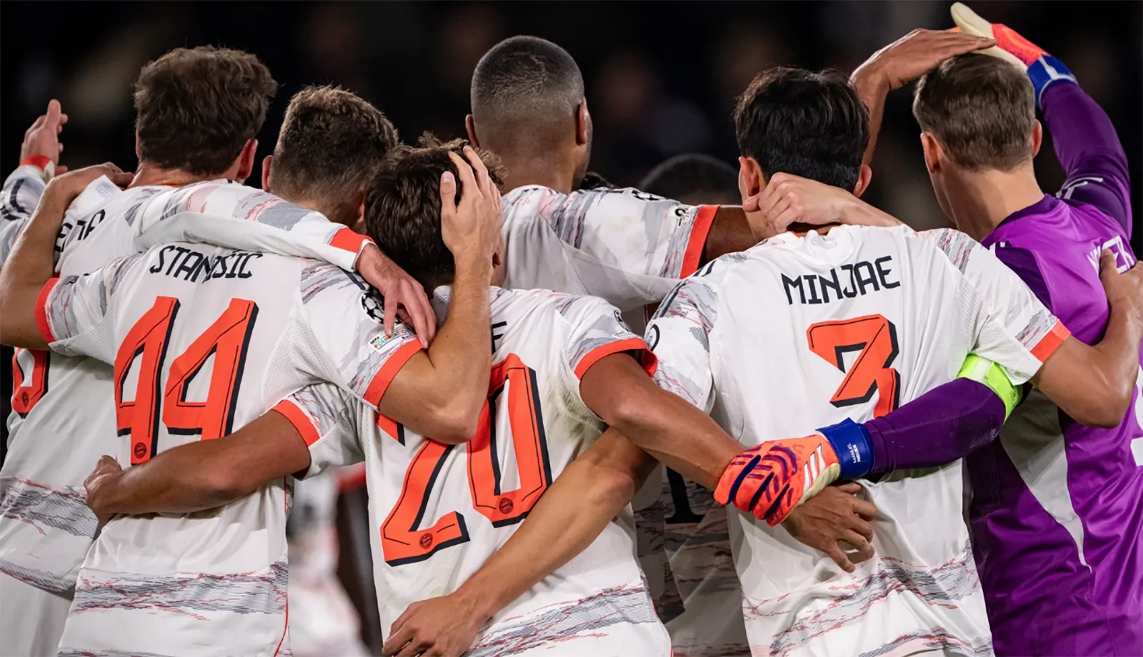 Cota 2 din fotbal 26 noiembrie - Super Cotă specială în Arsenal - Bayern