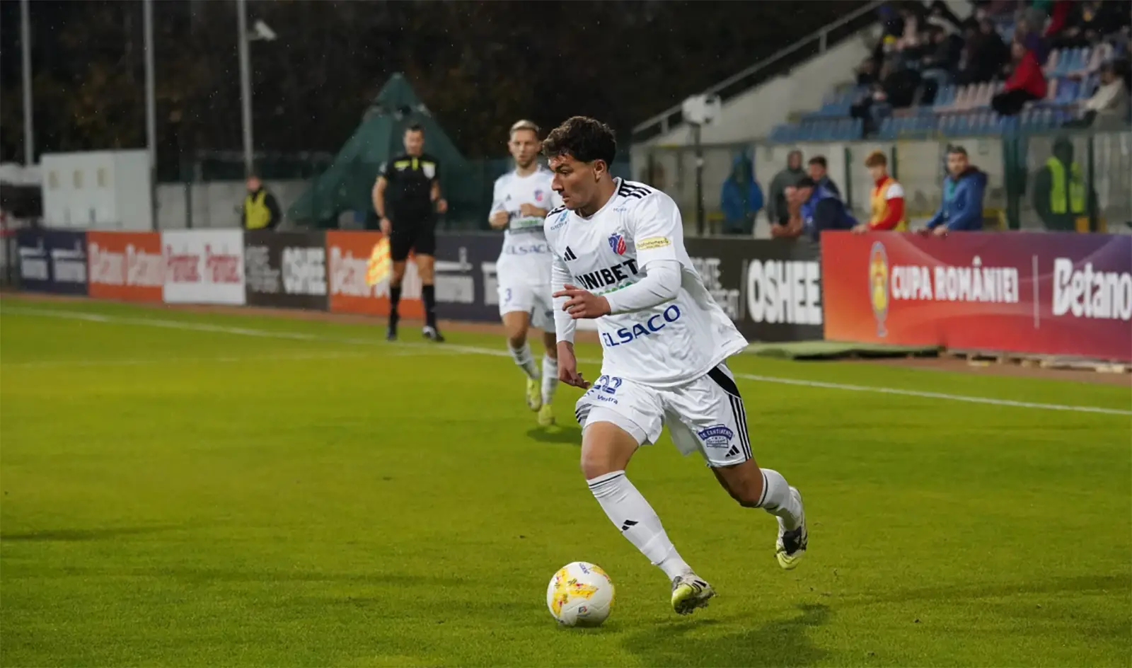 Cota 2 din Superliga 3 noiembrie - Botoșani nu vrea să renunțe la fotoliul de lider