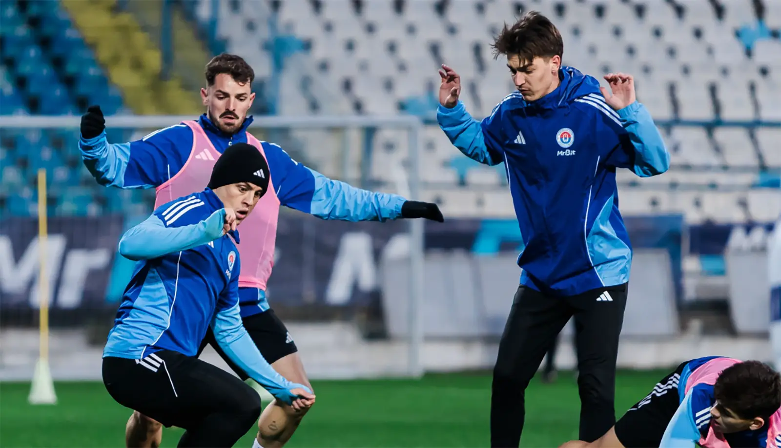 Dinamo vs Oțelul Galați - Ponturi Pariuri Superliga - 29.11.2025