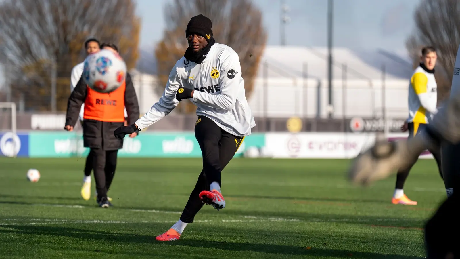 Dortmund - Villarreal, Ponturi pariuri Champions League, 25 noiembrie 2025