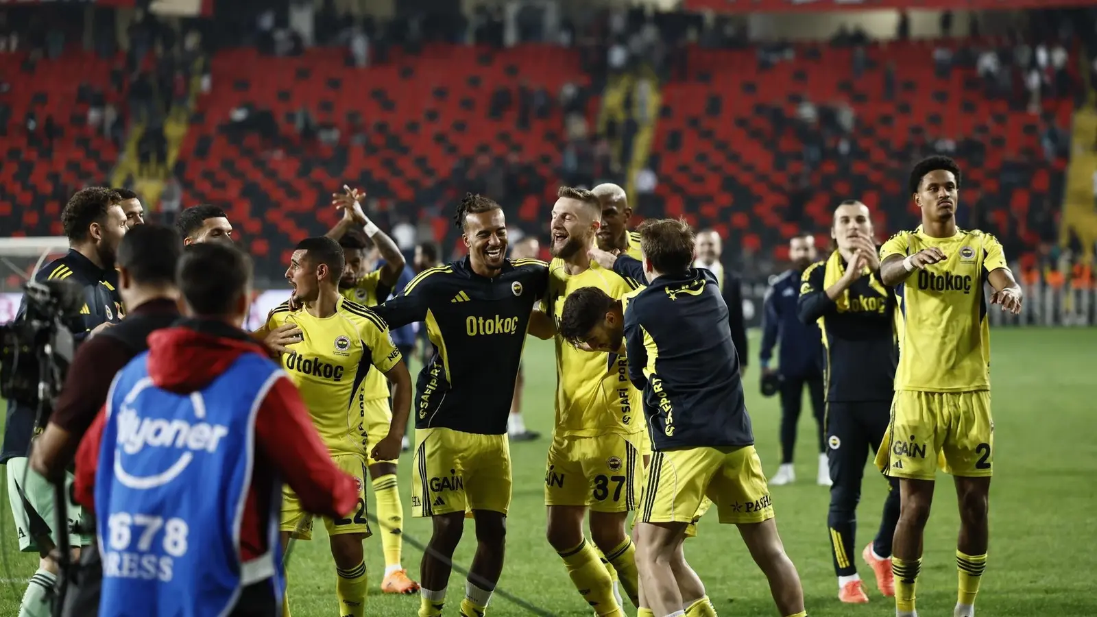 Plzen - Fenerbahce, Ponturi paruri Europa League, 6 noiembrie 2025