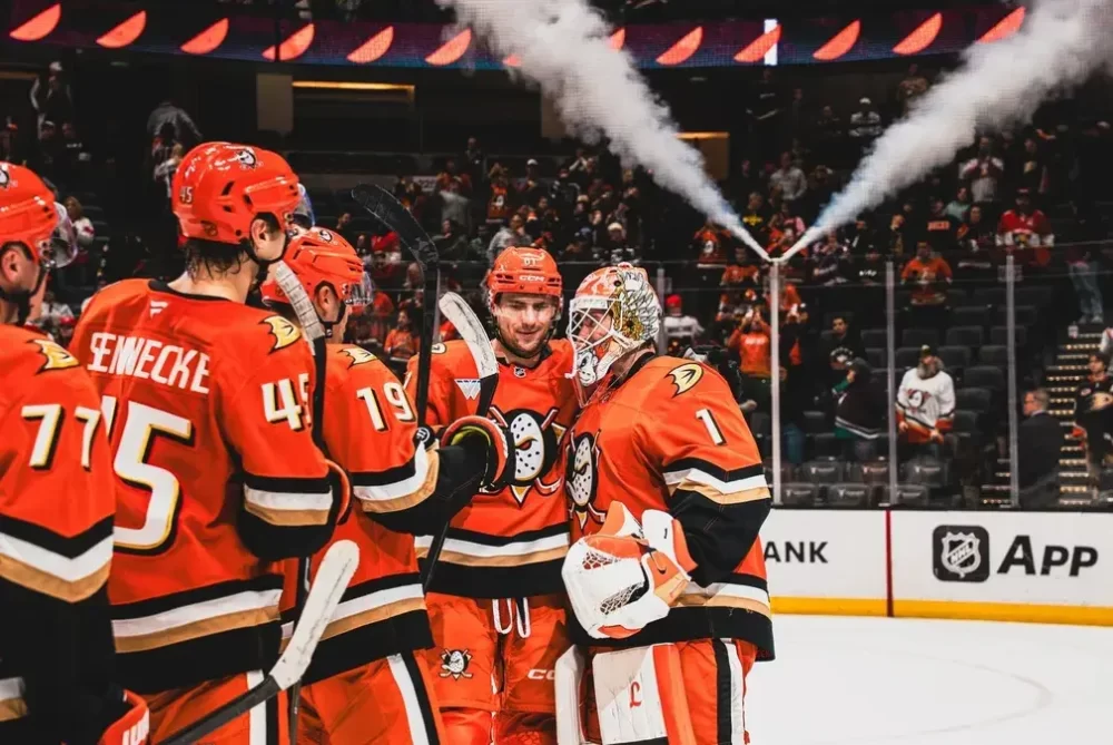 Anaheim Ducks vs Chicago Blackhawks - Ponturi Hochei NHL 06 decembrie 2025