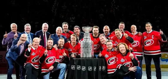 Biletul zilei hochei 17 decembrie 2025 – Pariem pe două dispute din NHL – Cota 4.05