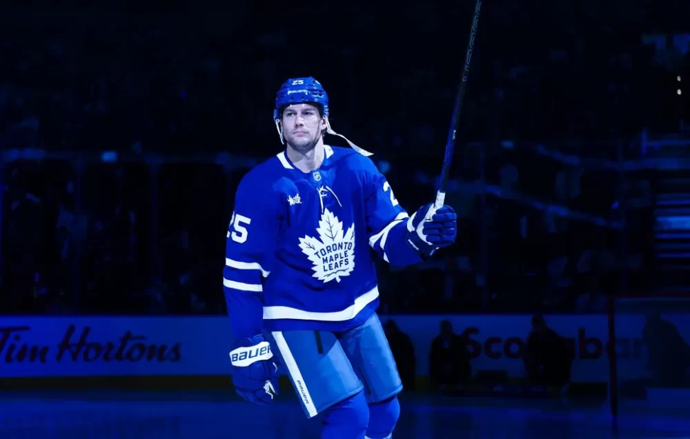 Carolina Hurricanes vs Toronto Maple Leafs - Ponturi Hochei NHL 04 decembrie 2025
