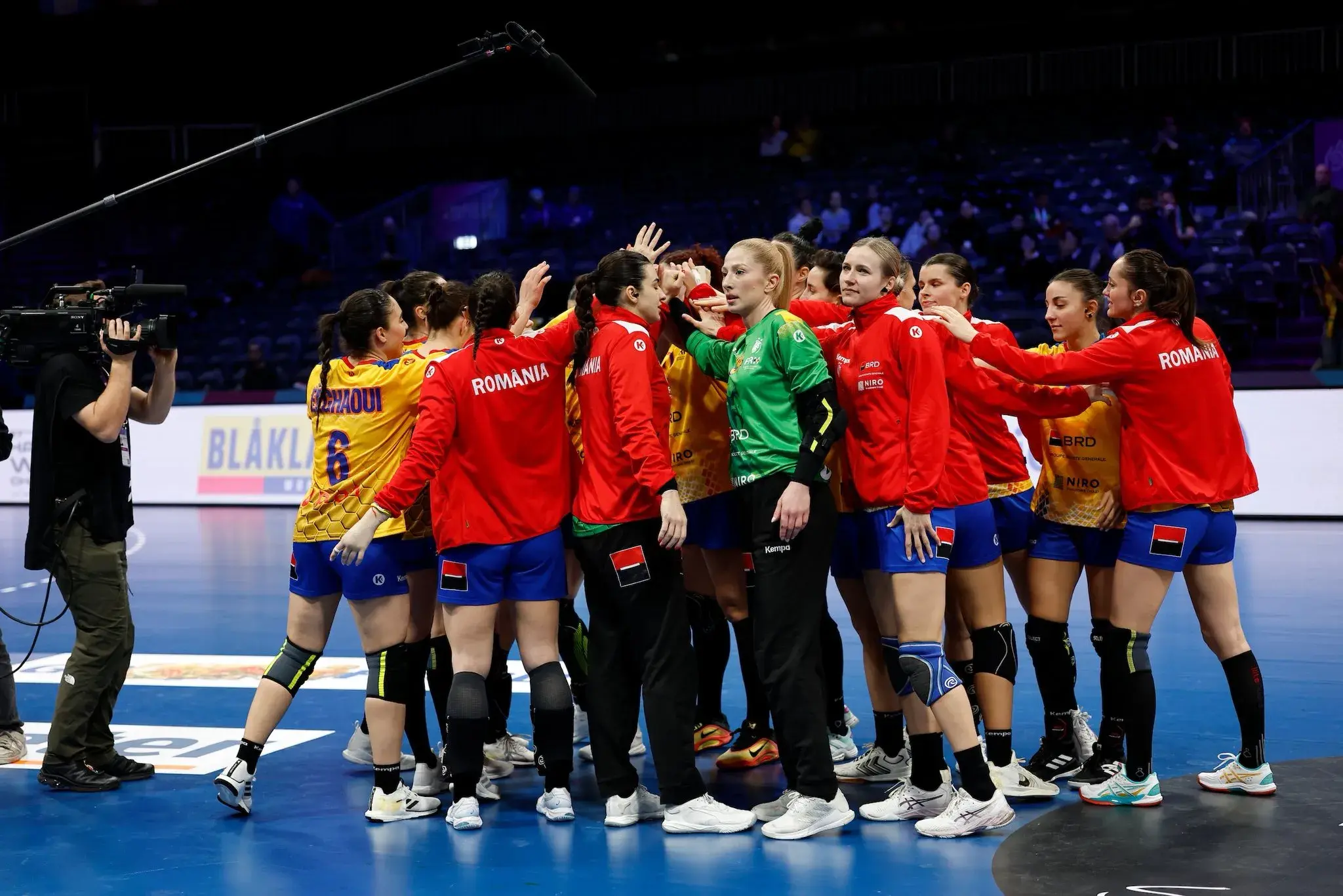 Cine transmite Elveția - România la TV din Campionatul Mondial de handbal feminin, duminică de la ora 19-00